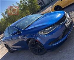 Chrysler 200